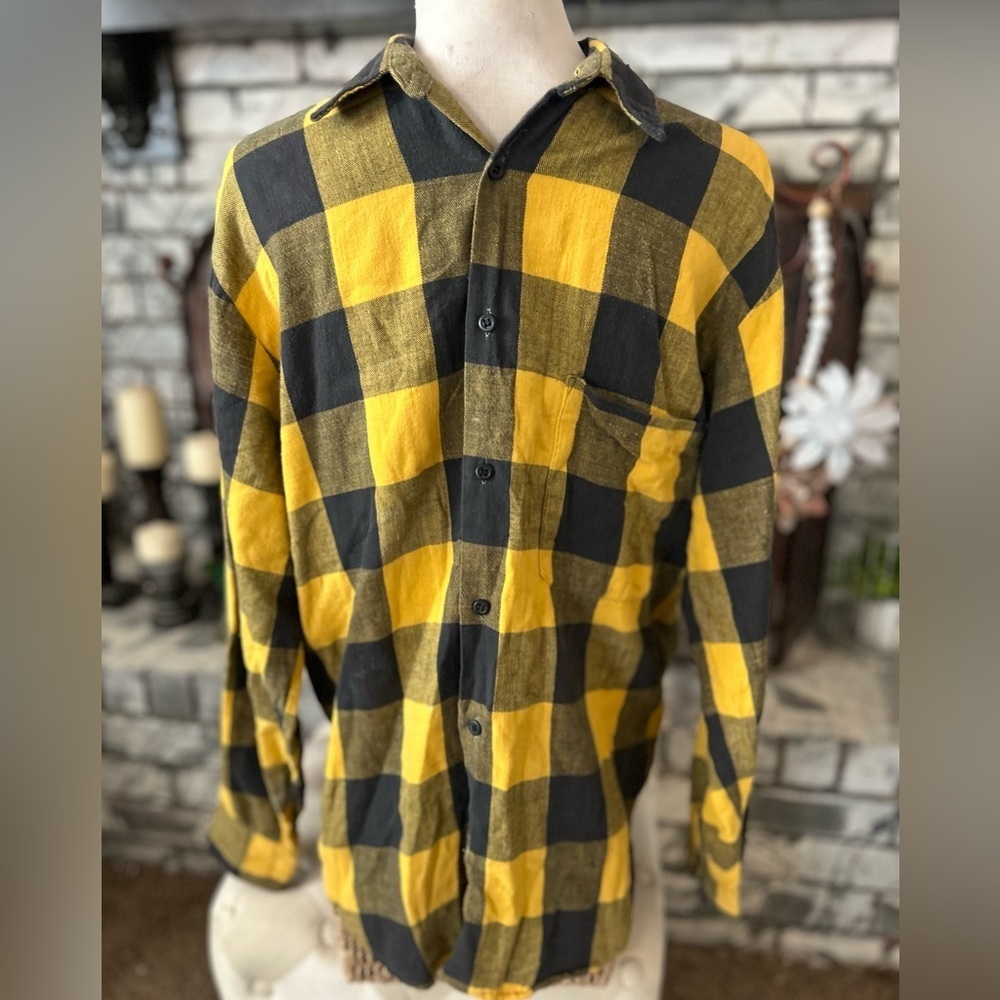 $15 sale C. U. Later Flannel Button Up Shirt Collar Yellow Black Plaid M